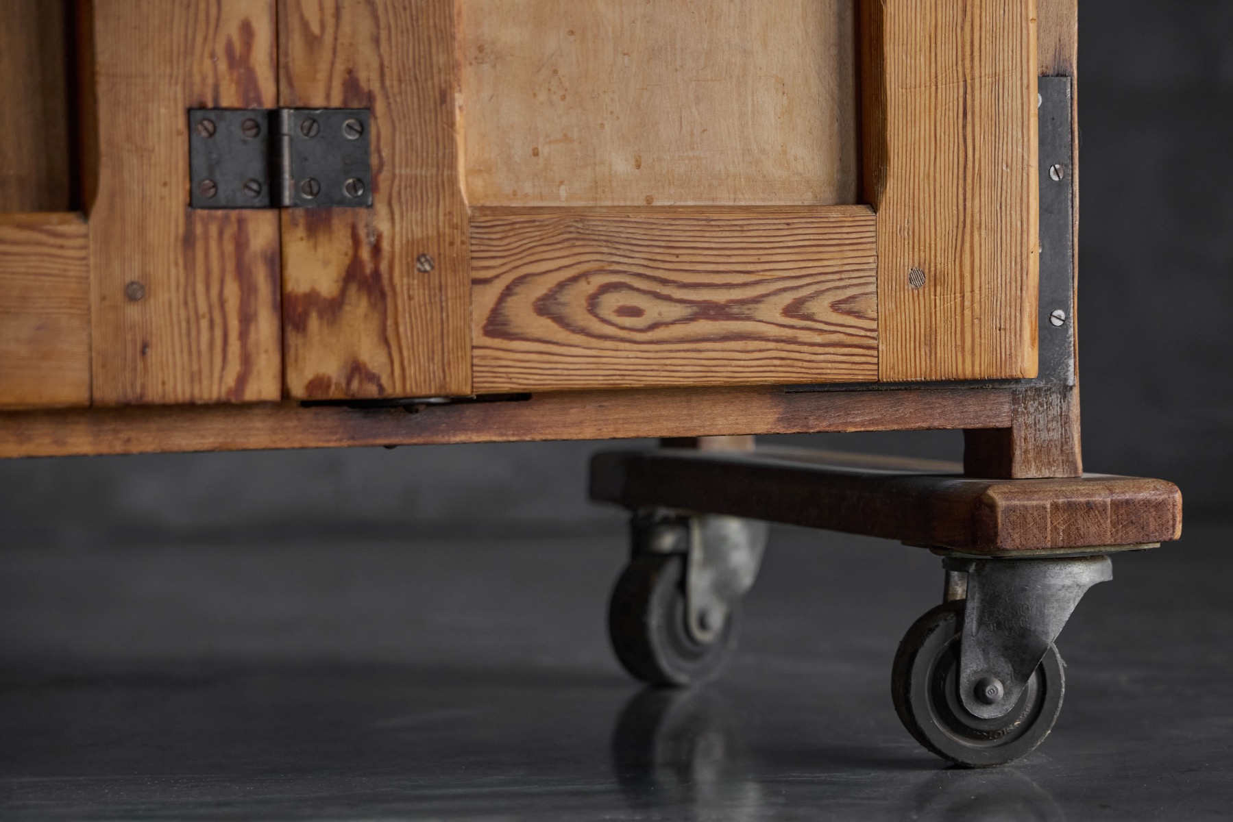 Rustic Oak Bakery Cabinet, Europe – 20th Century
