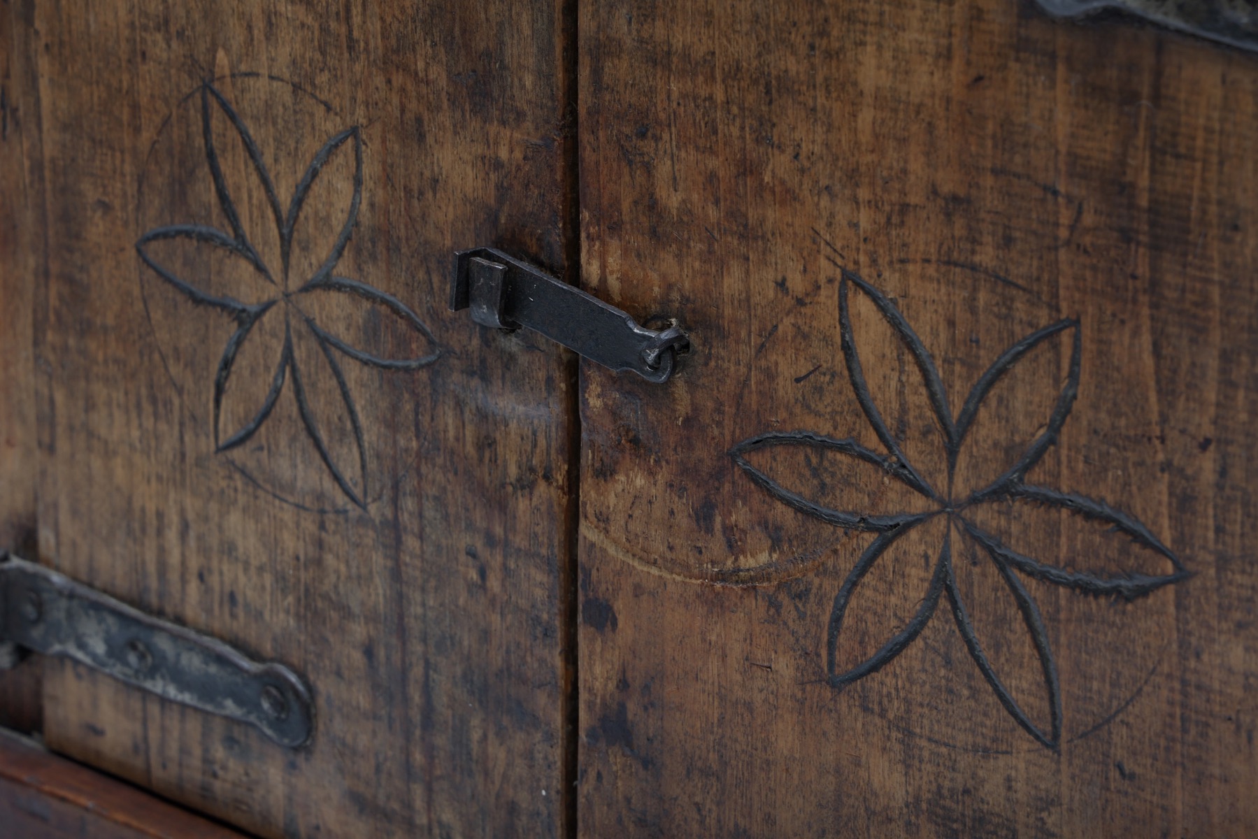 Art Populaire Dressoir with Flower Pattern - 19th Century