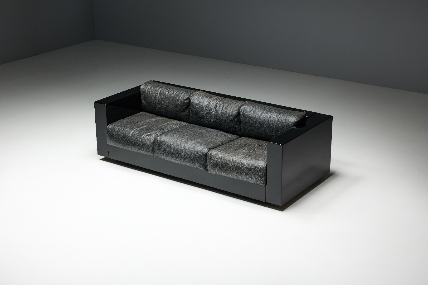 Saratoga Sofa by Vignelli for Poltronova - 1964