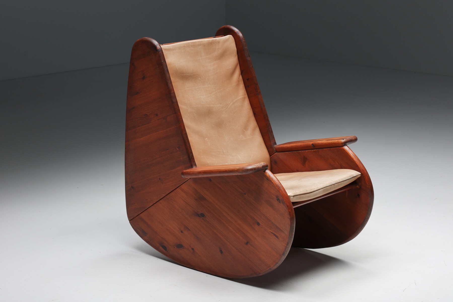 Scandinavian Rocking Chair - 1940's
