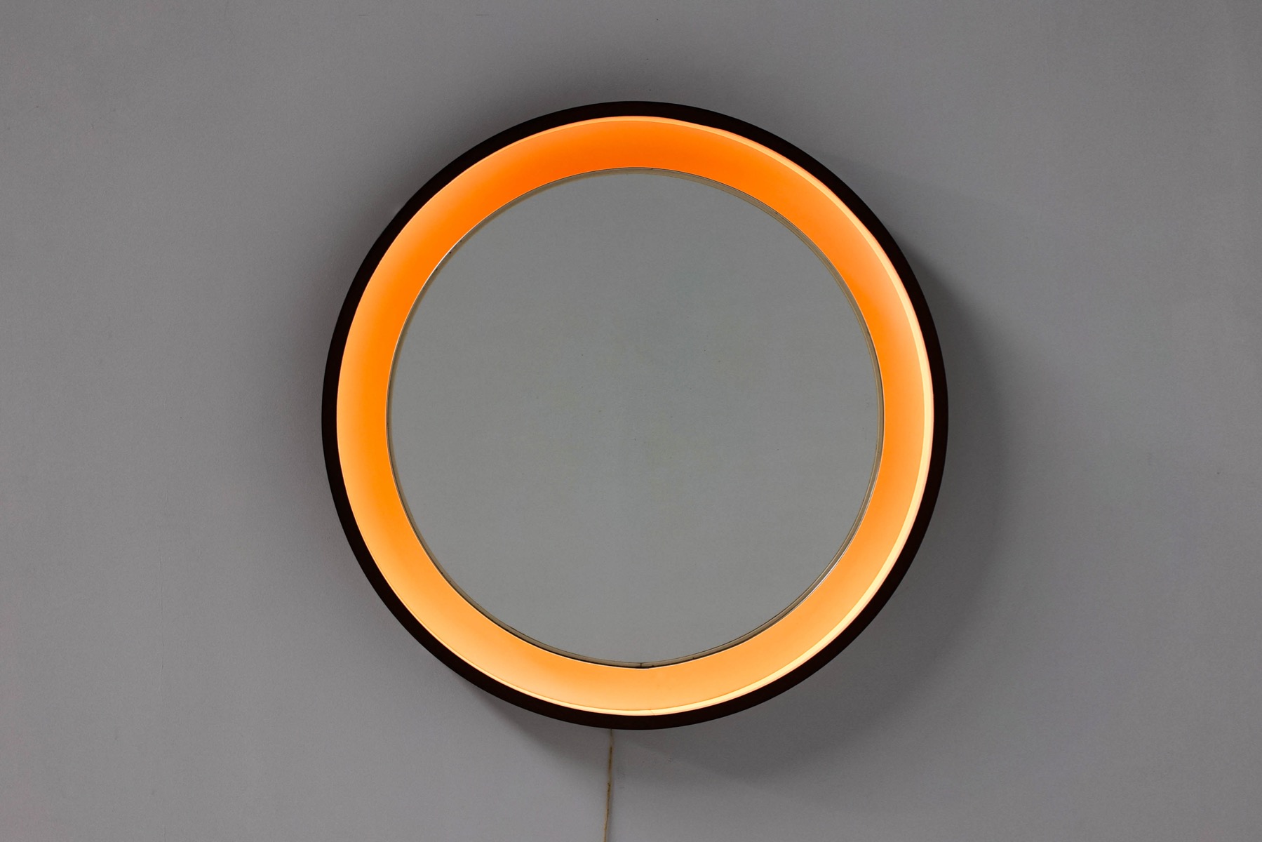 Scandinavian Floating Round Mirror With Light - 1990's