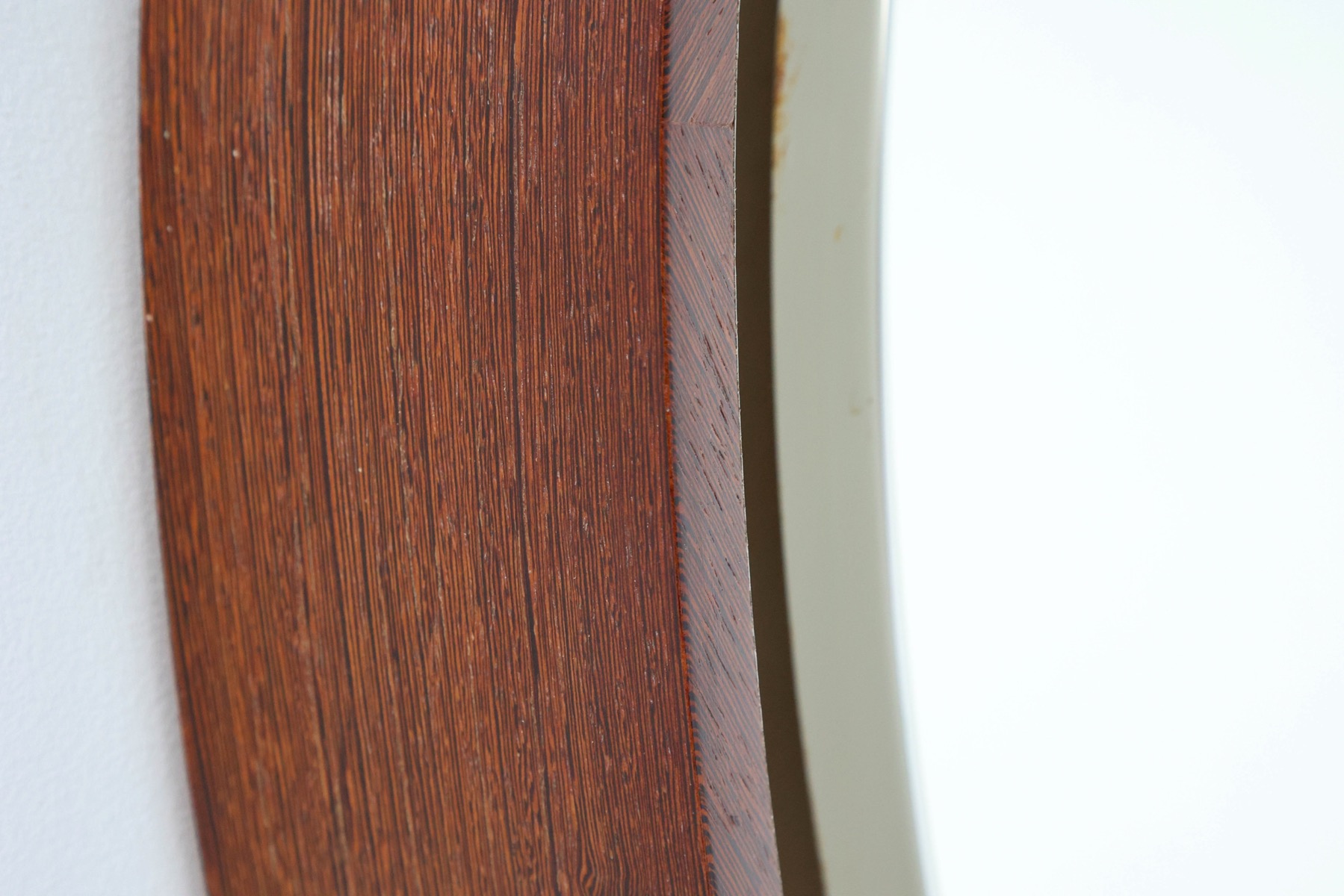 Scandinavian Floating Round Mirror With Light - 1990's