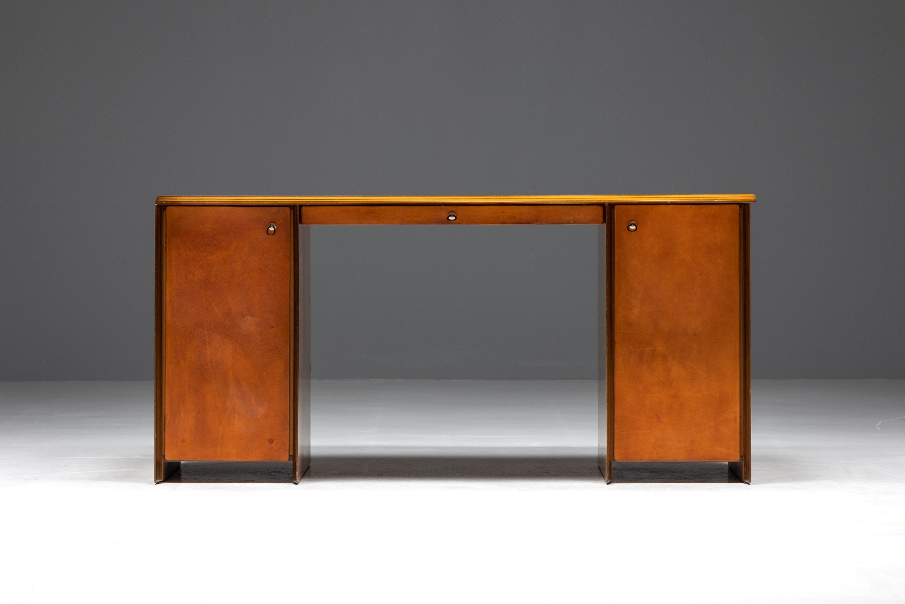 Walnut Desk by Afra & Tobia Scarpa for Maxalto - 1970s