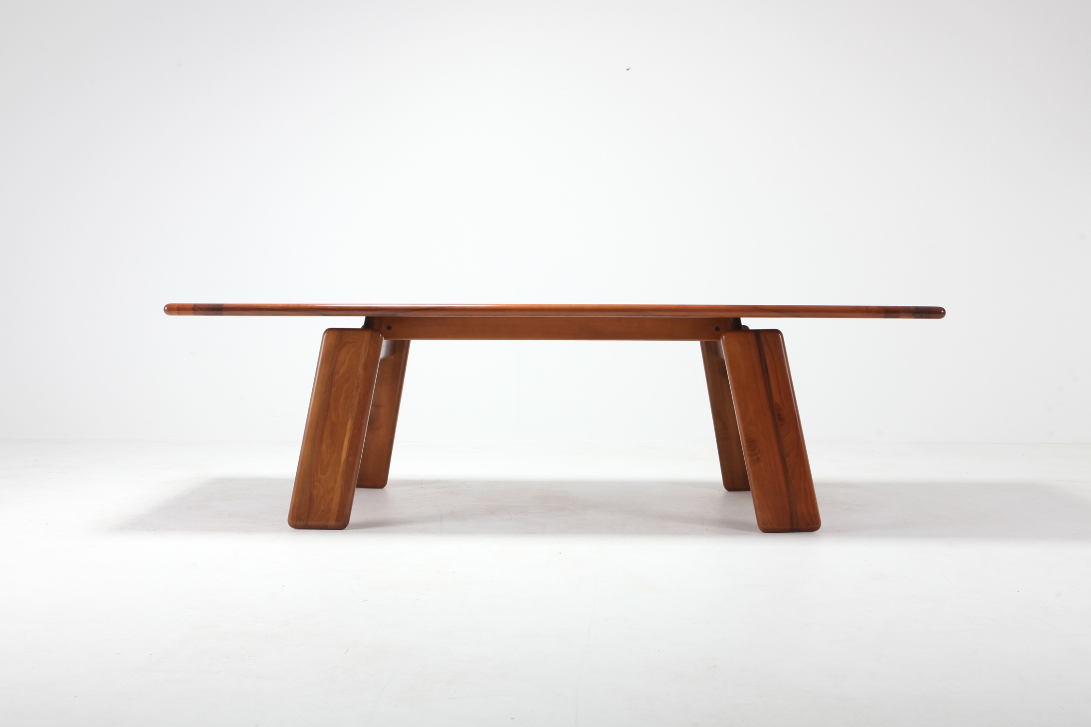 Postmodern Walnut Dining Table by Afra & Tobia Scarpa - 1980s