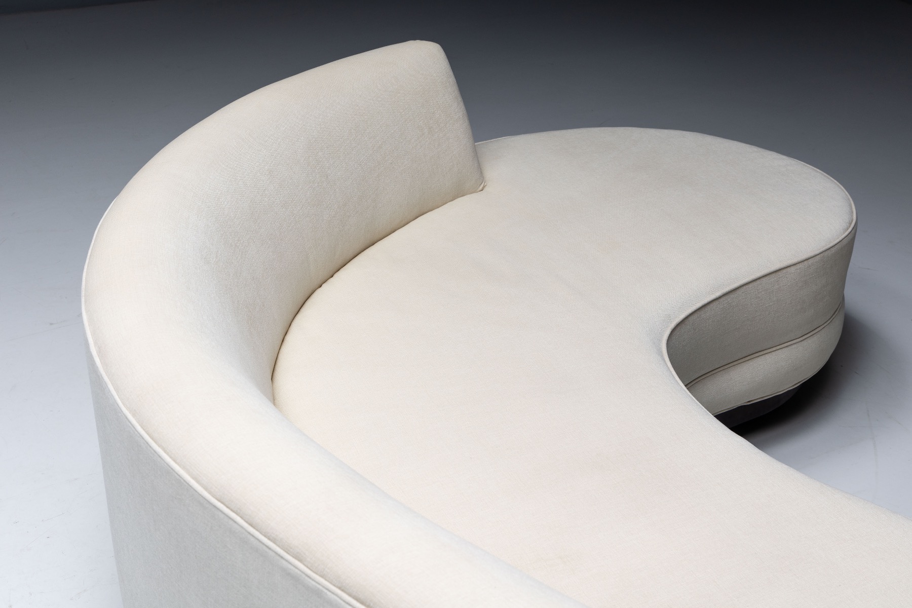 Serpentine Sofa by Vladimir Kagan - 1950s