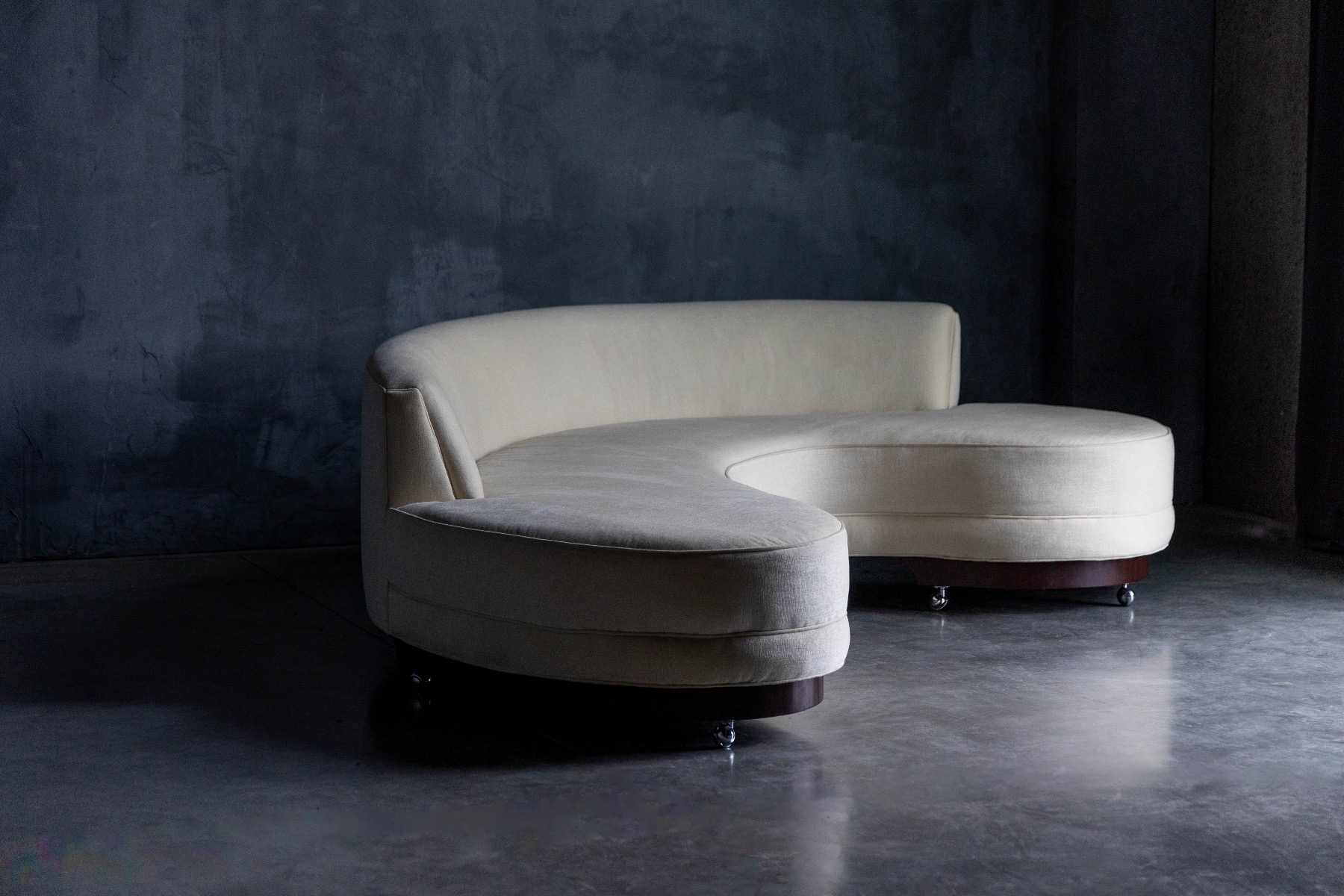 Serpentine Sofa by Vladimir Kagan - 1950s