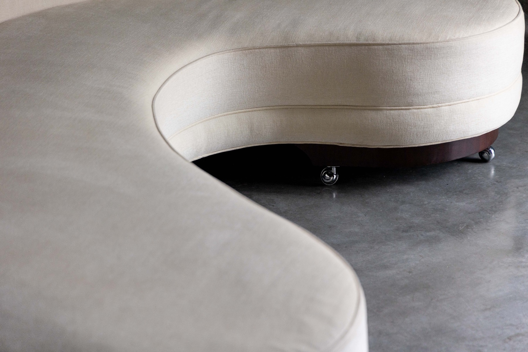 Serpentine Sofa by Vladimir Kagan - 1950s