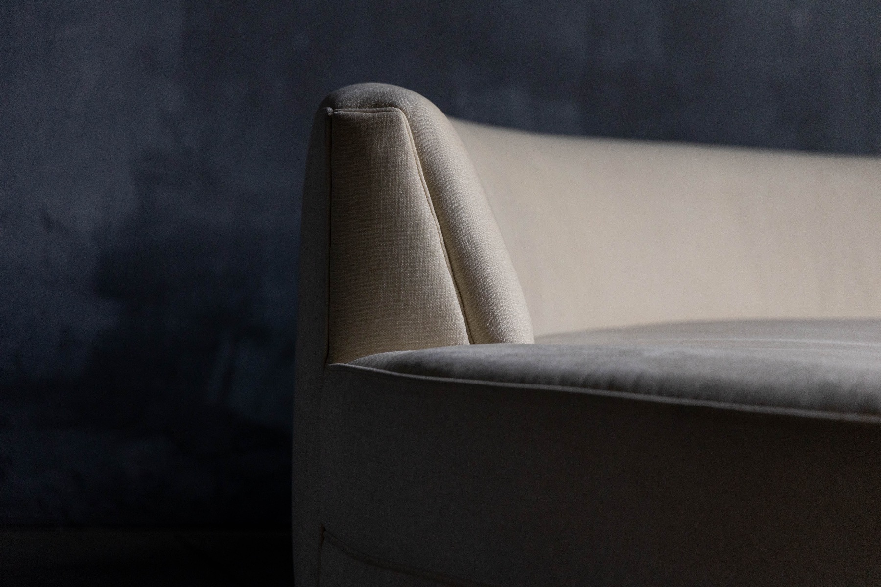 Serpentine Sofa by Vladimir Kagan - 1950s