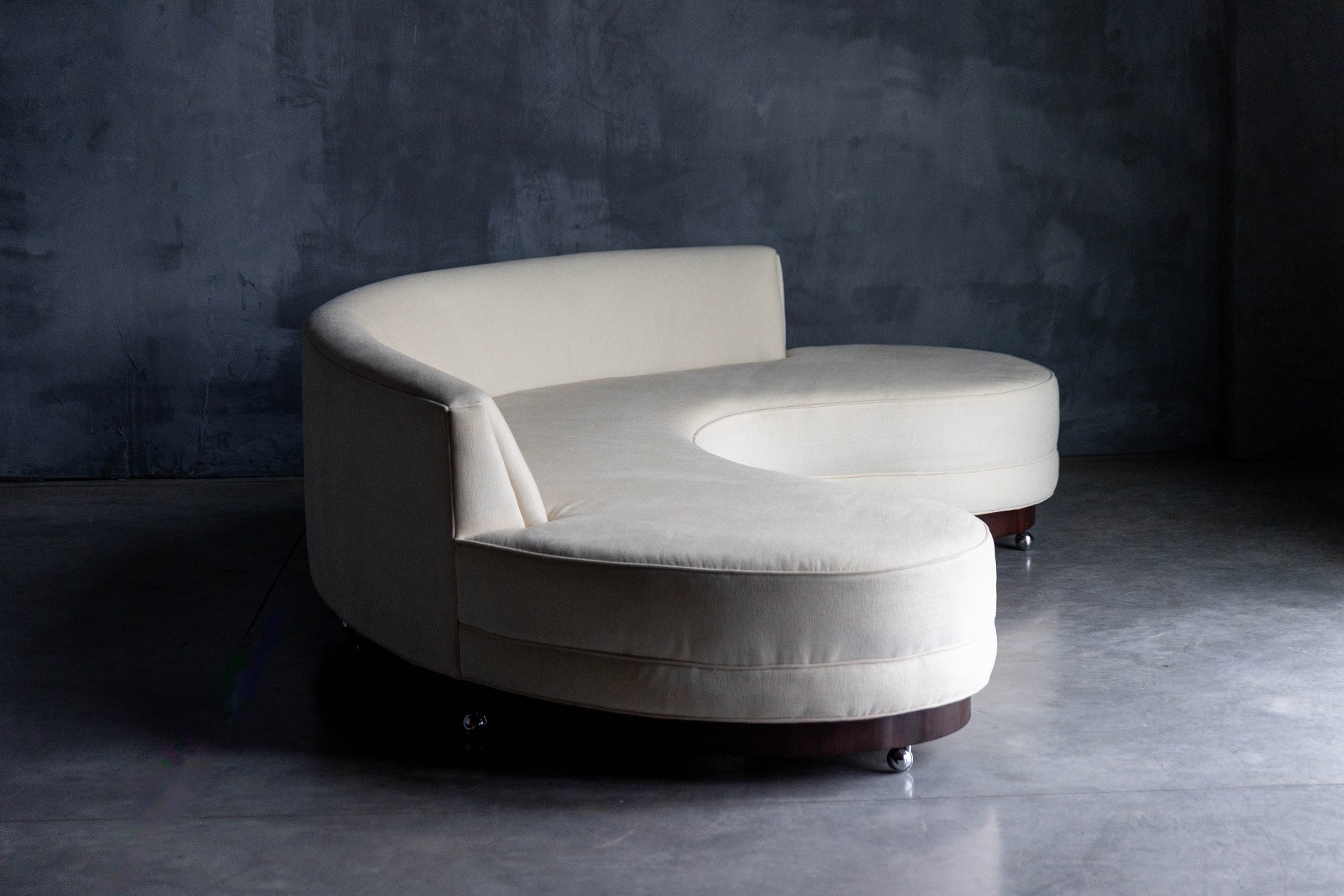 Serpentine Sofa by Vladimir Kagan - 1950s
