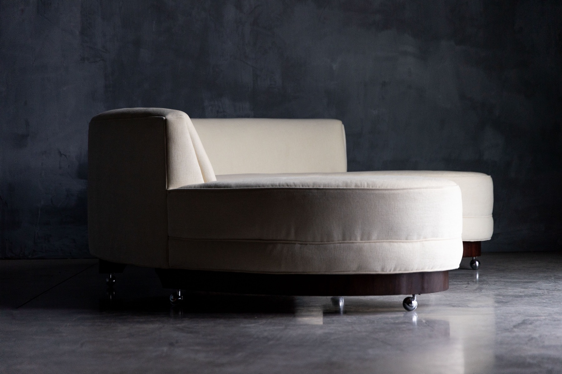 Serpentine Sofa by Vladimir Kagan - 1950s