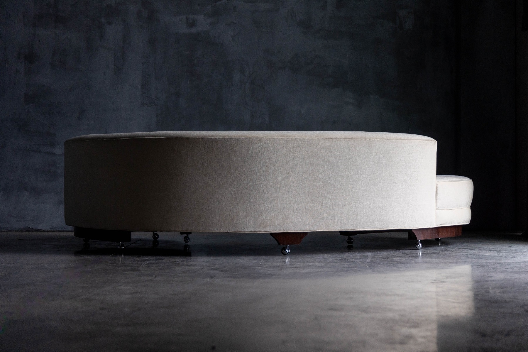 Serpentine Sofa by Vladimir Kagan - 1950s