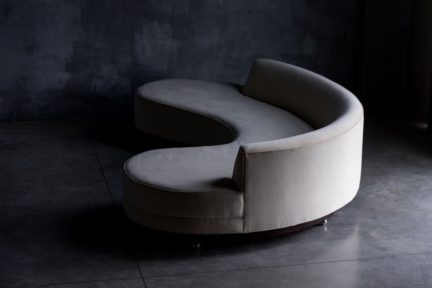 Serpentine Sofa by Vladimir Kagan - 1950s