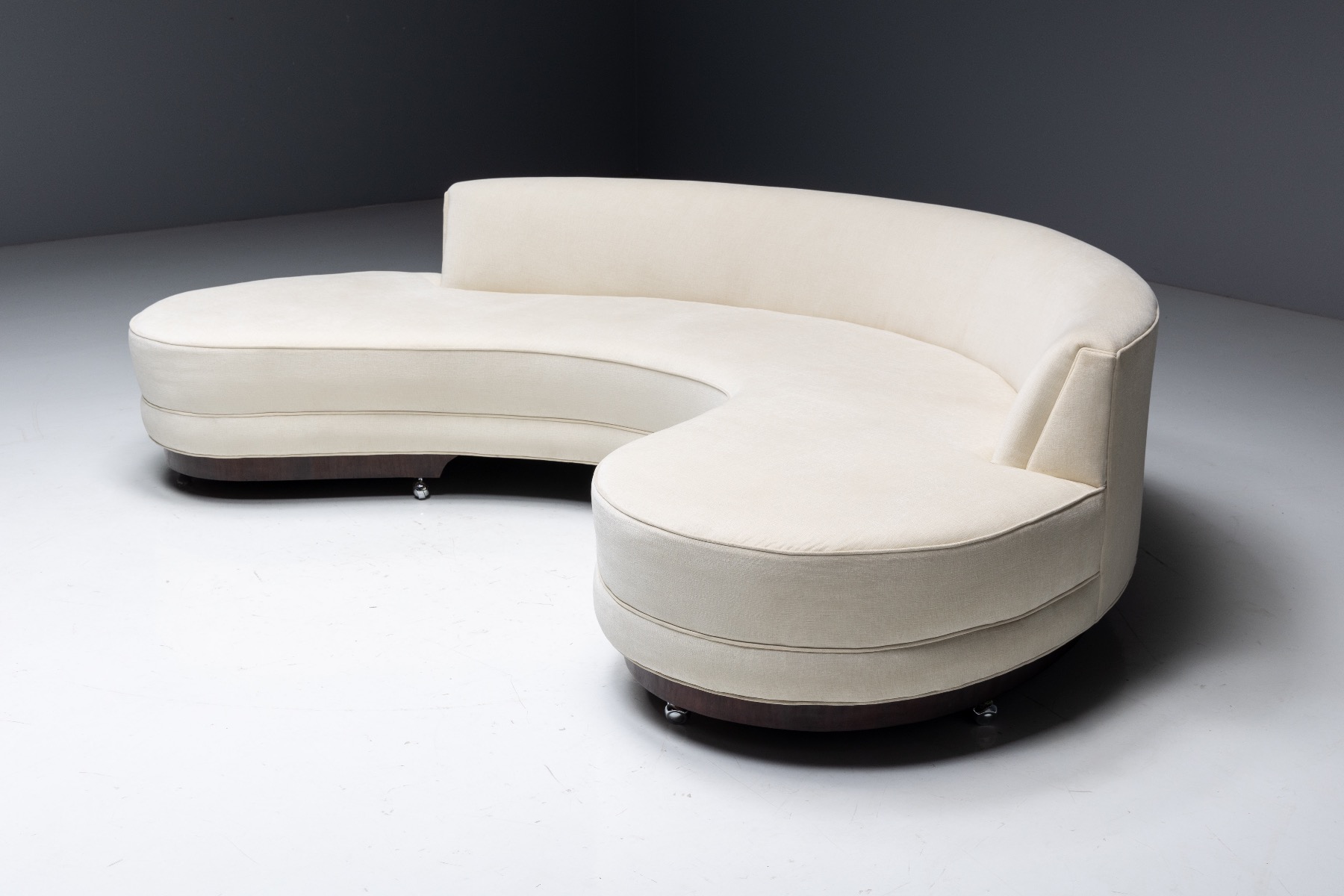 Serpentine Sofa by Vladimir Kagan - 1950s