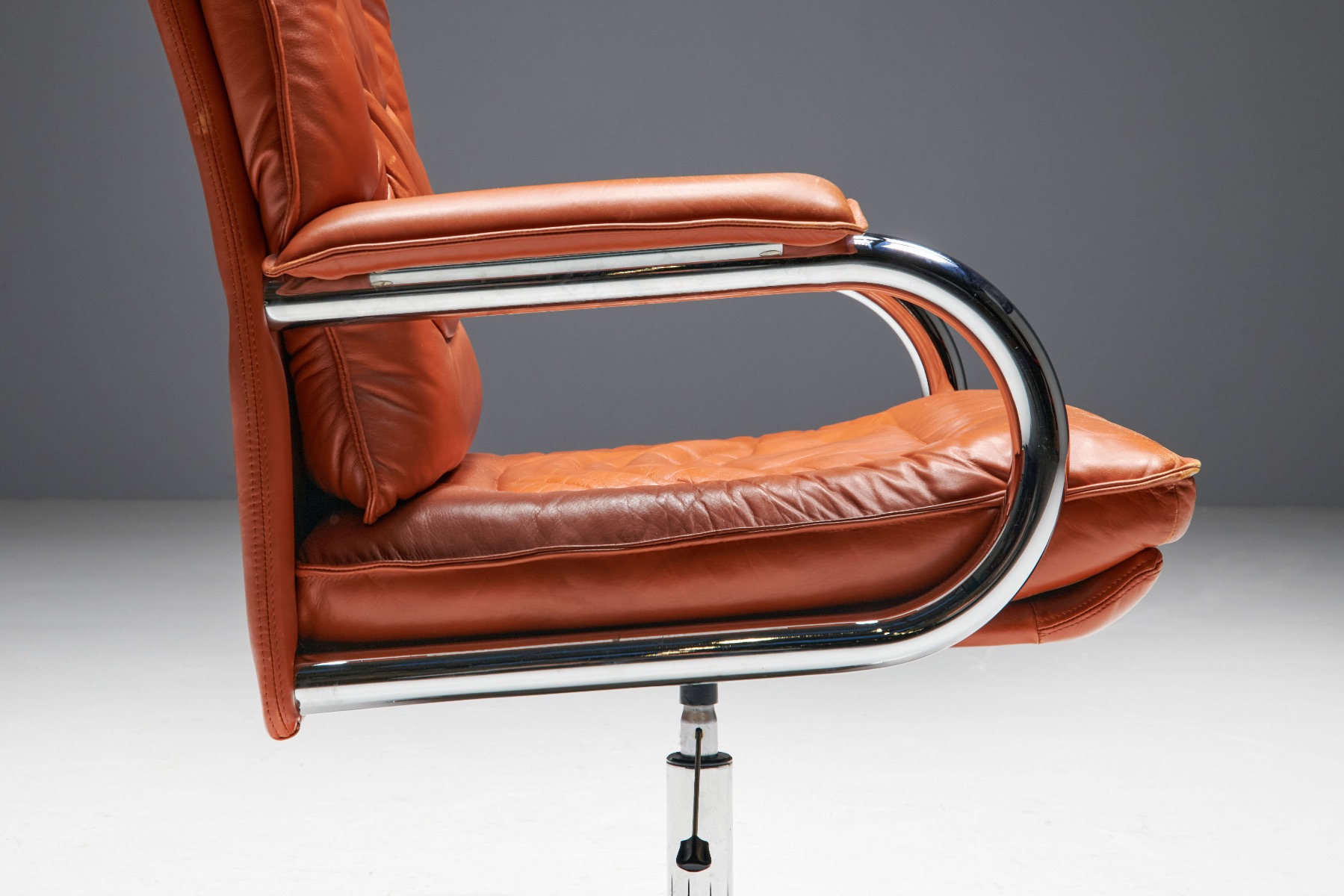 Cognac Leather Office Chair by Guido Faleschini for Mariani - 1970s
