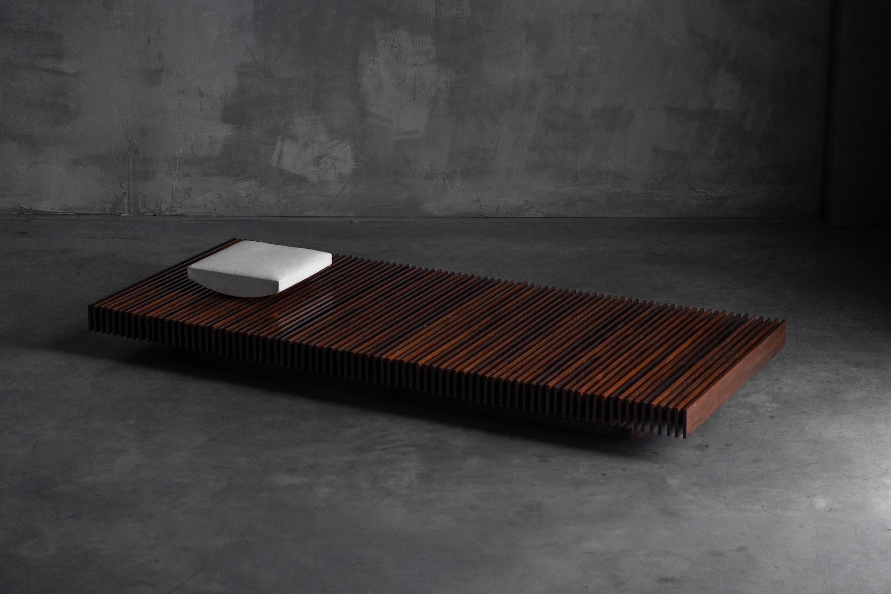 Slatted Bench by Móveis Ambiente - 1965