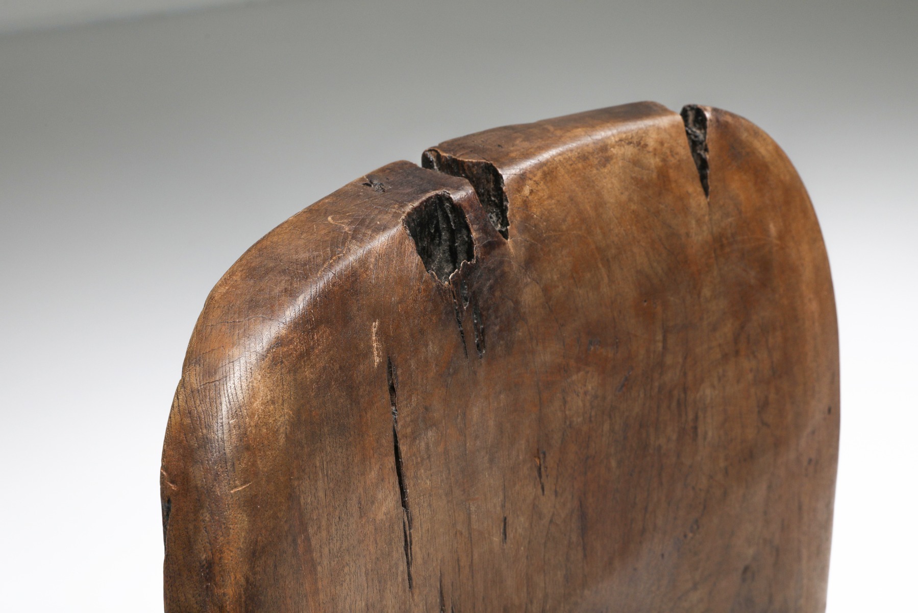 Wooden chair In The Style of José Zanine Caldas - 1800's