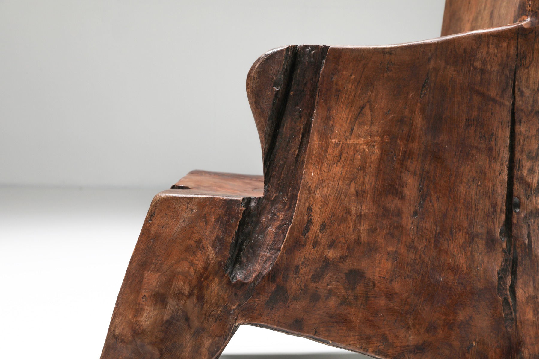Wooden chair In The Style of José Zanine Caldas - 1800's
