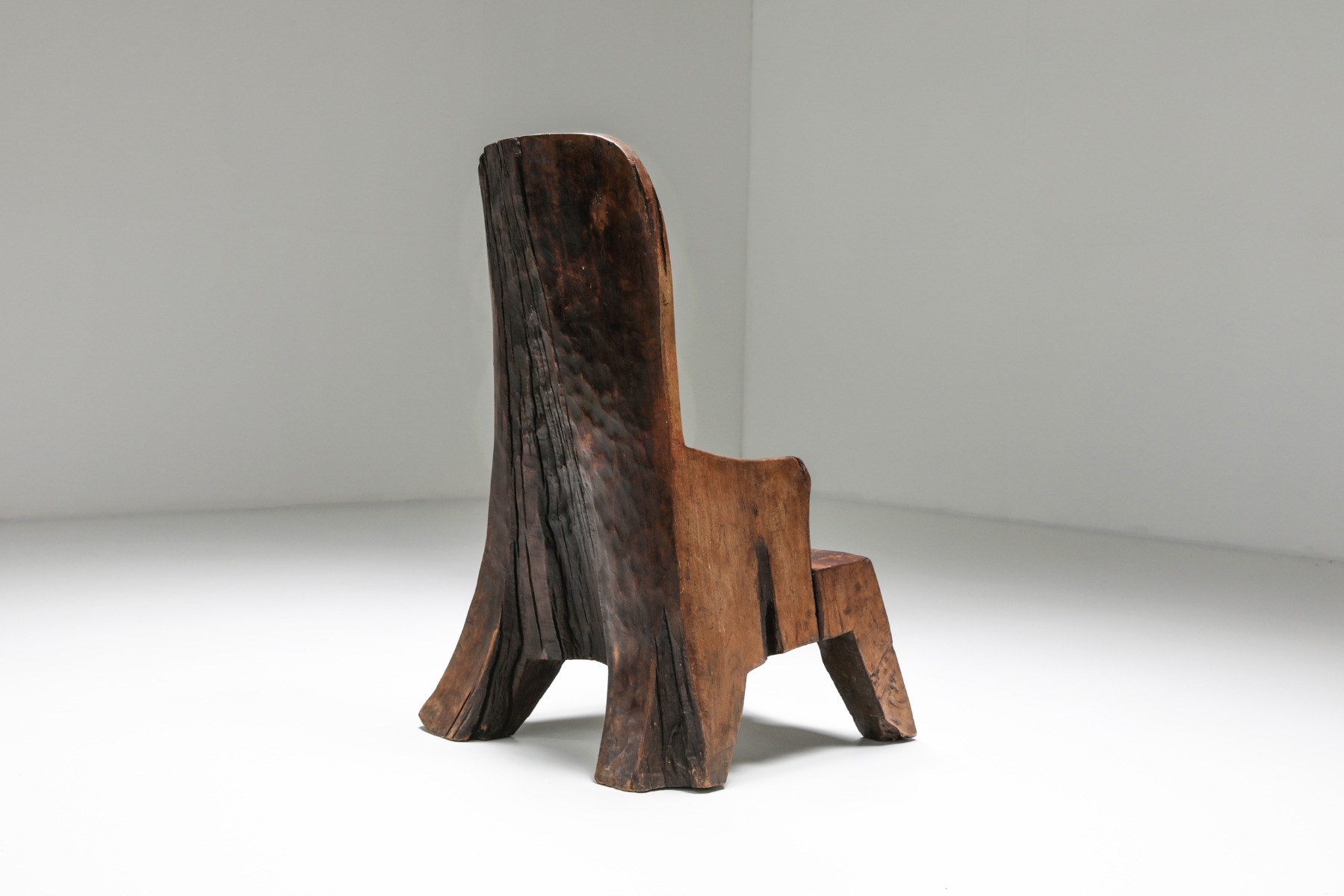 Wooden chair In The Style of José Zanine Caldas - 1800's