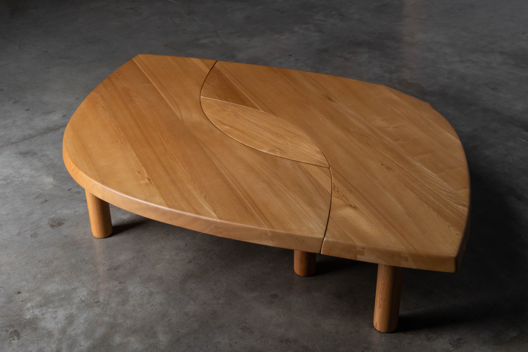 T22C L'oeil Coffee Table by Pierre Chapo, France  - 1972