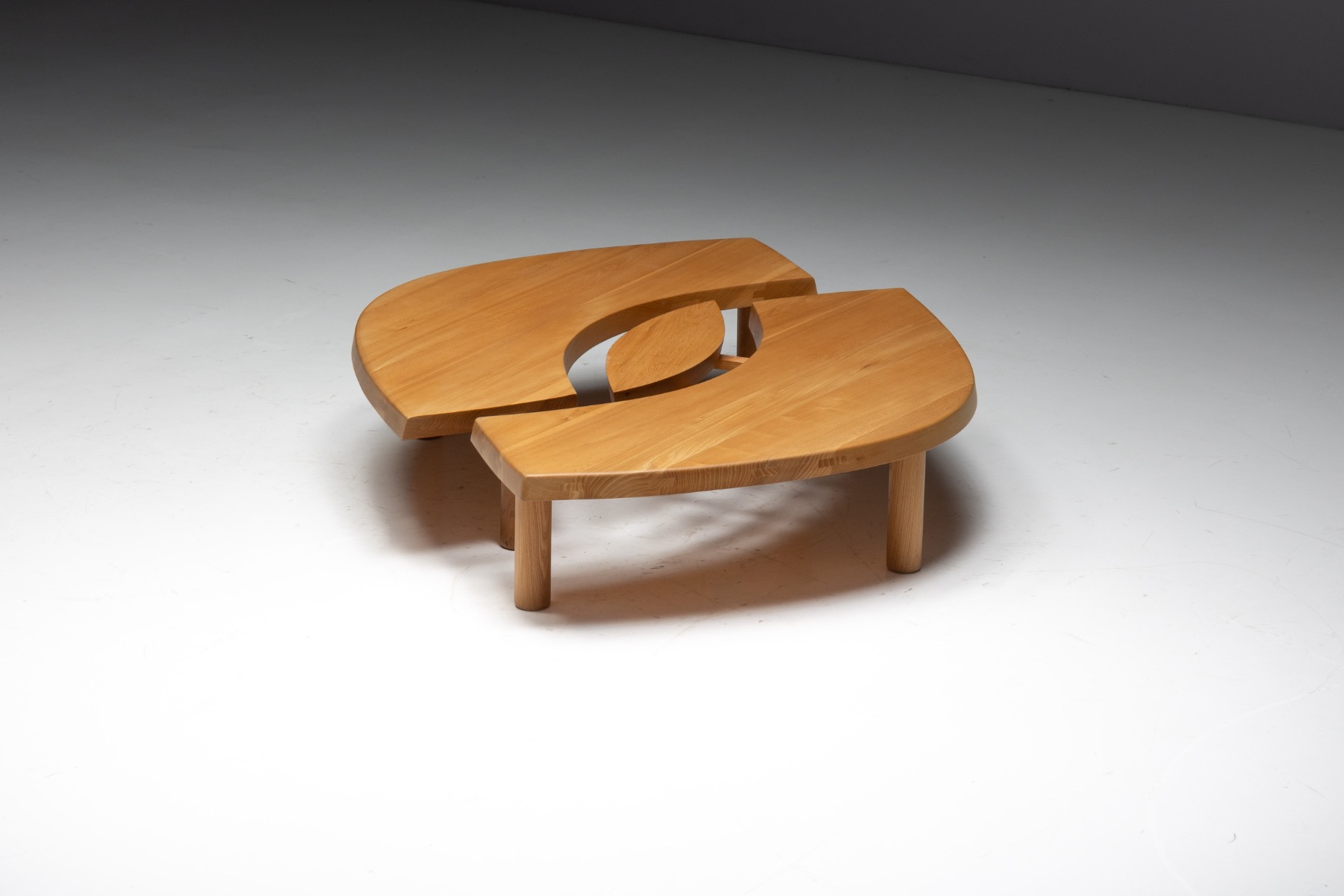 T22C L'oeil Coffee Table by Pierre Chapo, France  - 1972