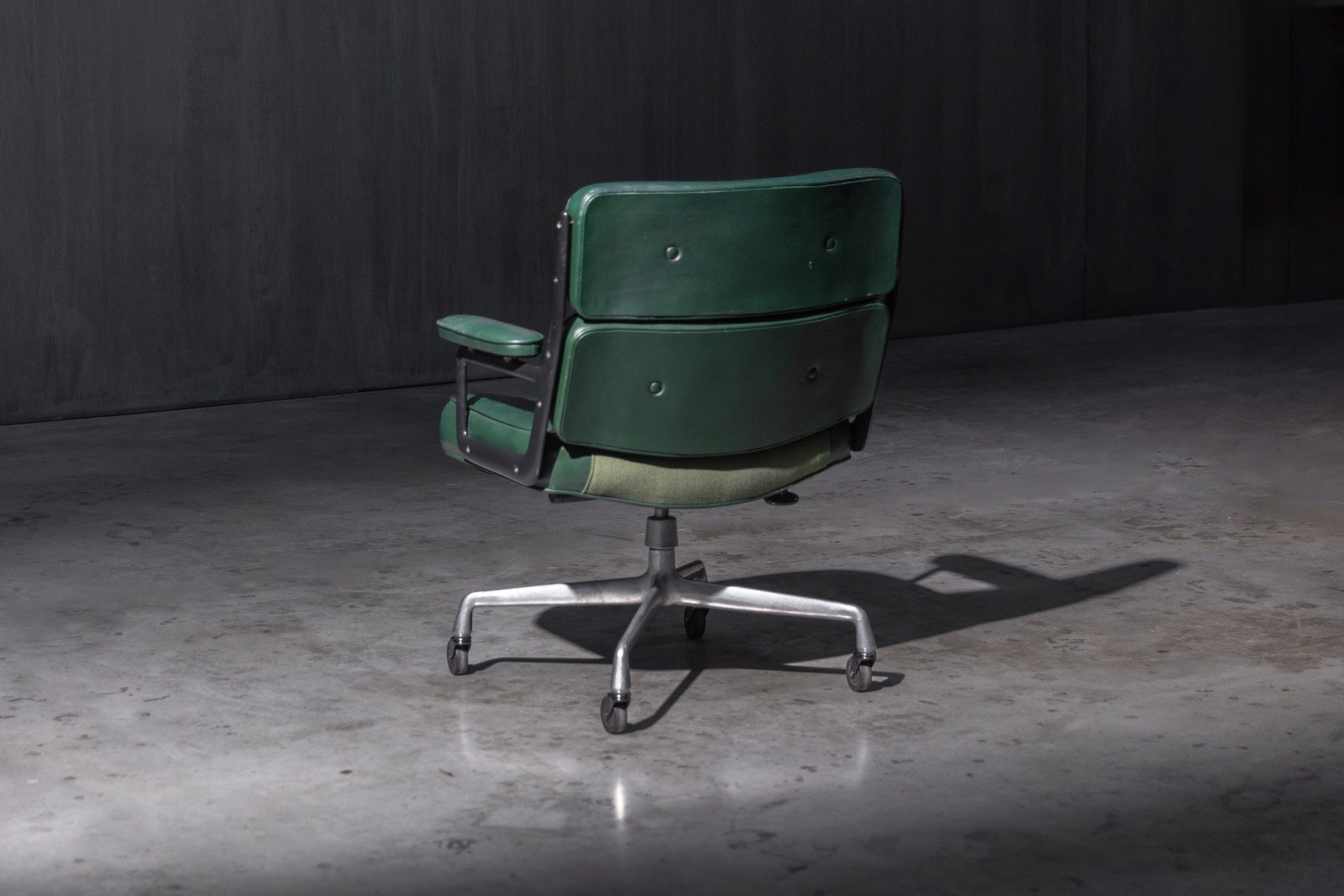 Time Life Lobby Chair by Charles and Ray Eames for Herman Miller - 1960s