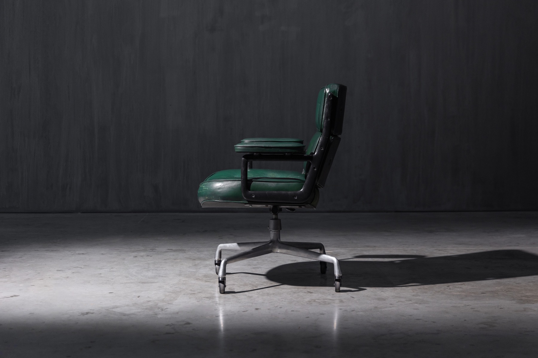 Time Life Lobby Chair by Charles and Ray Eames for Herman Miller - 1960s
