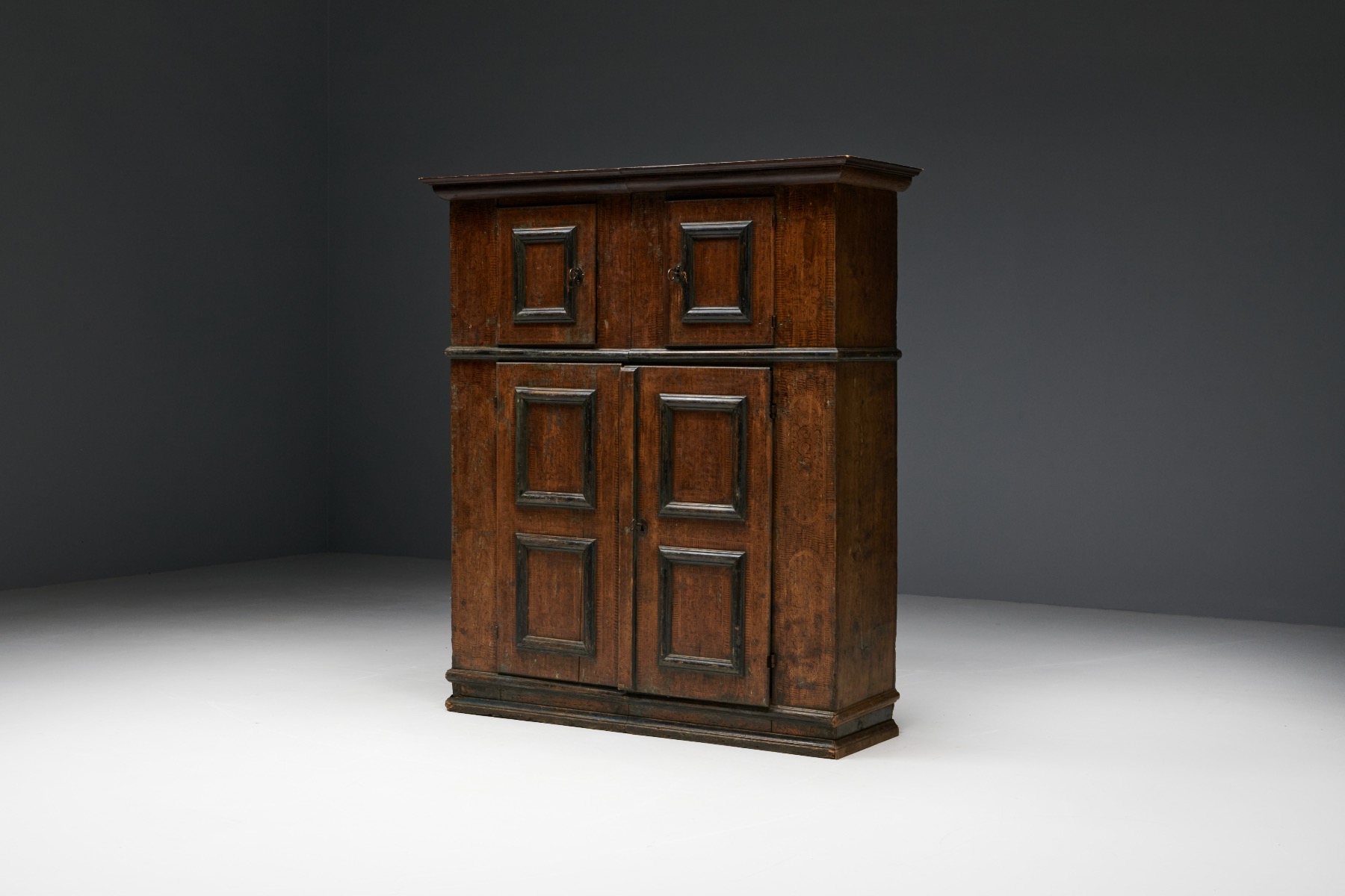 Travail Populaire Alpine Cabinet - 18th Century