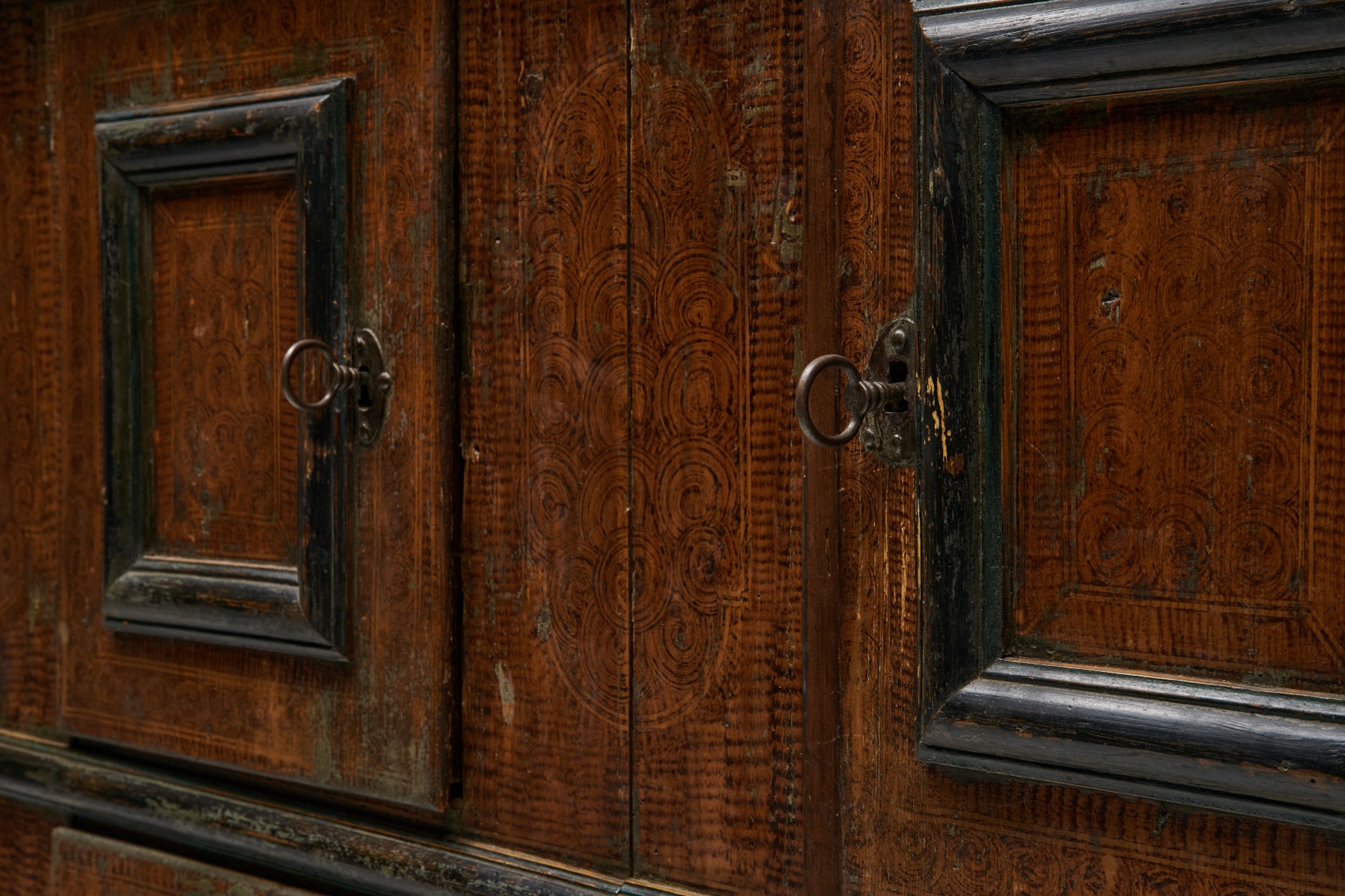 Travail Populaire Alpine Cabinet - 18th Century