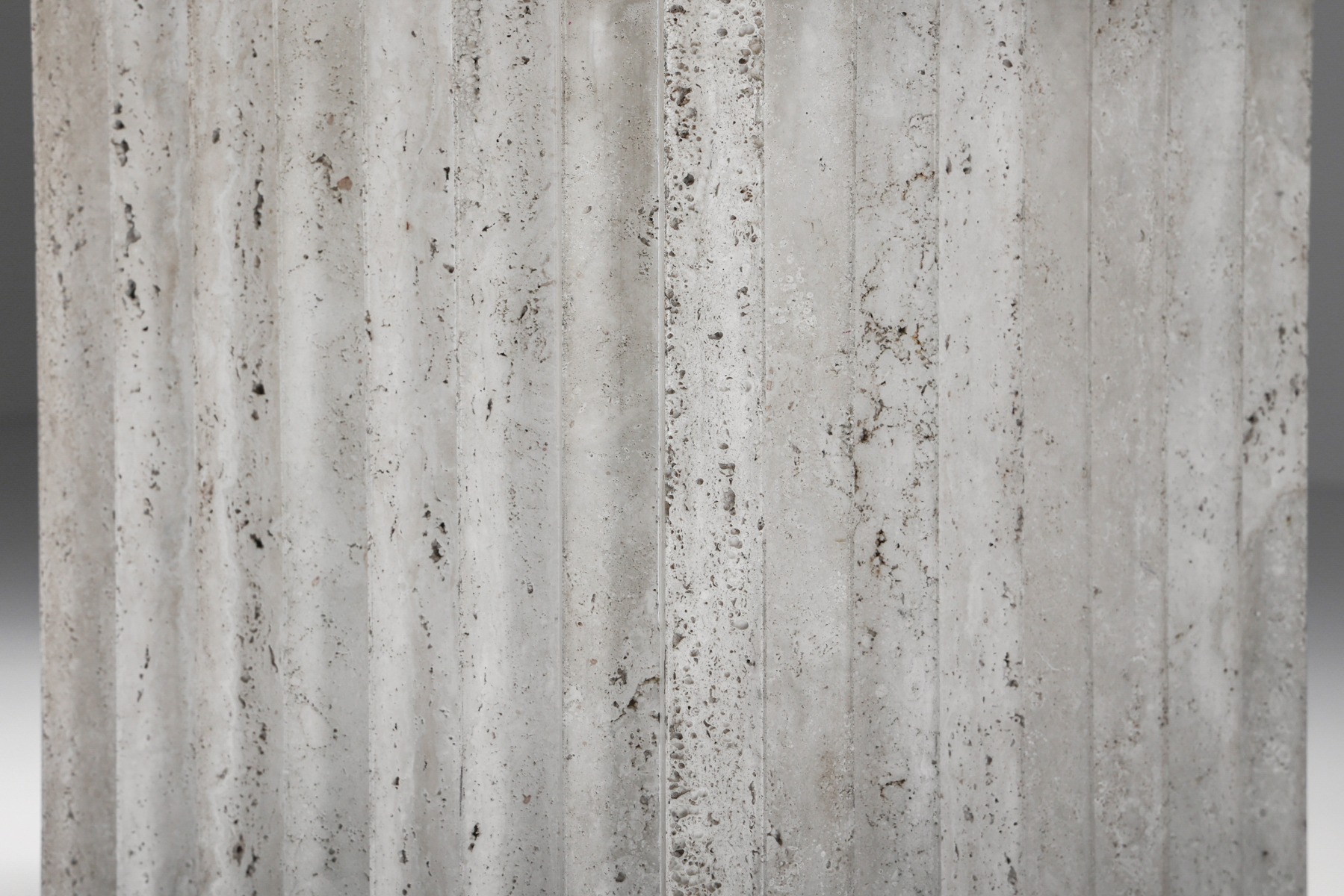 Travertine Dining Table in the Style of Carlo Scarpa and Angelo Mangiarotti - 1970s