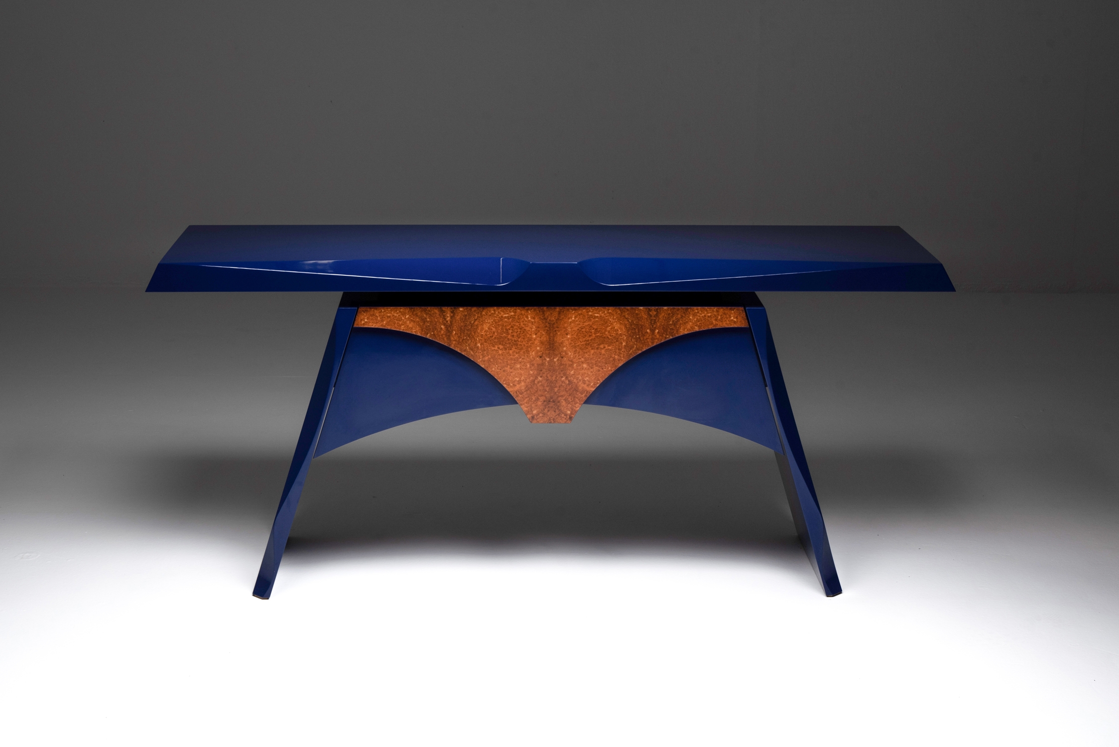 Blue lacquered console table - 1980's