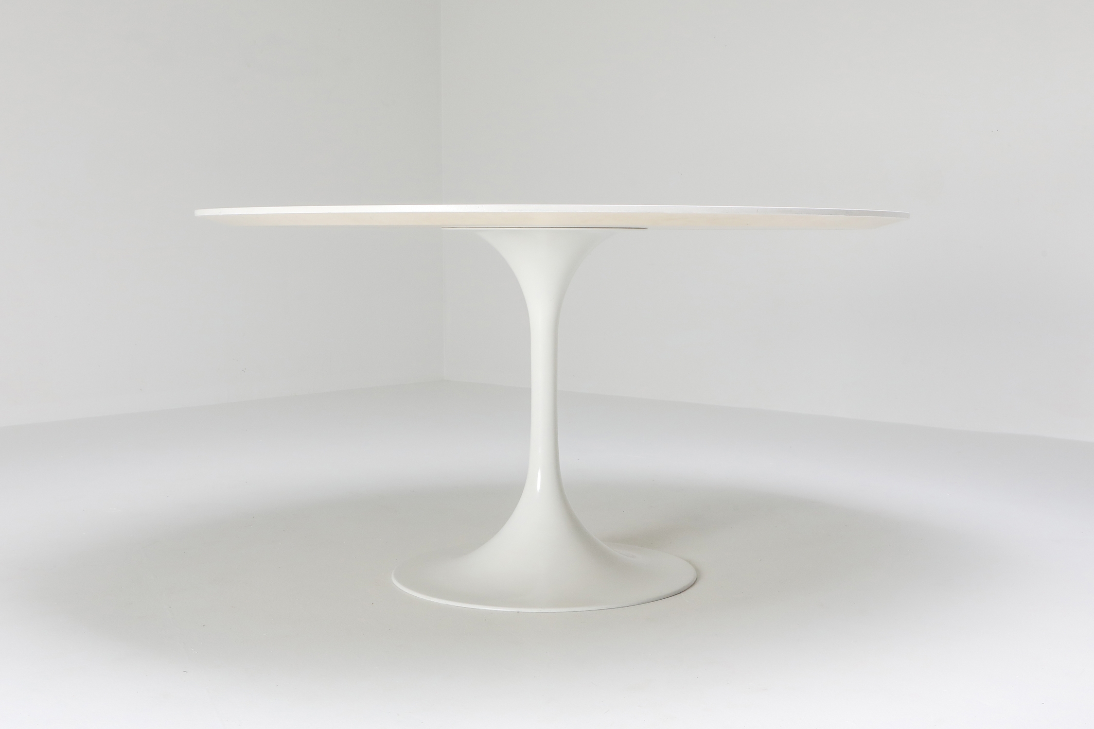 Eero Saarinen "Tulip" Dining Table for Knoll - 1970s