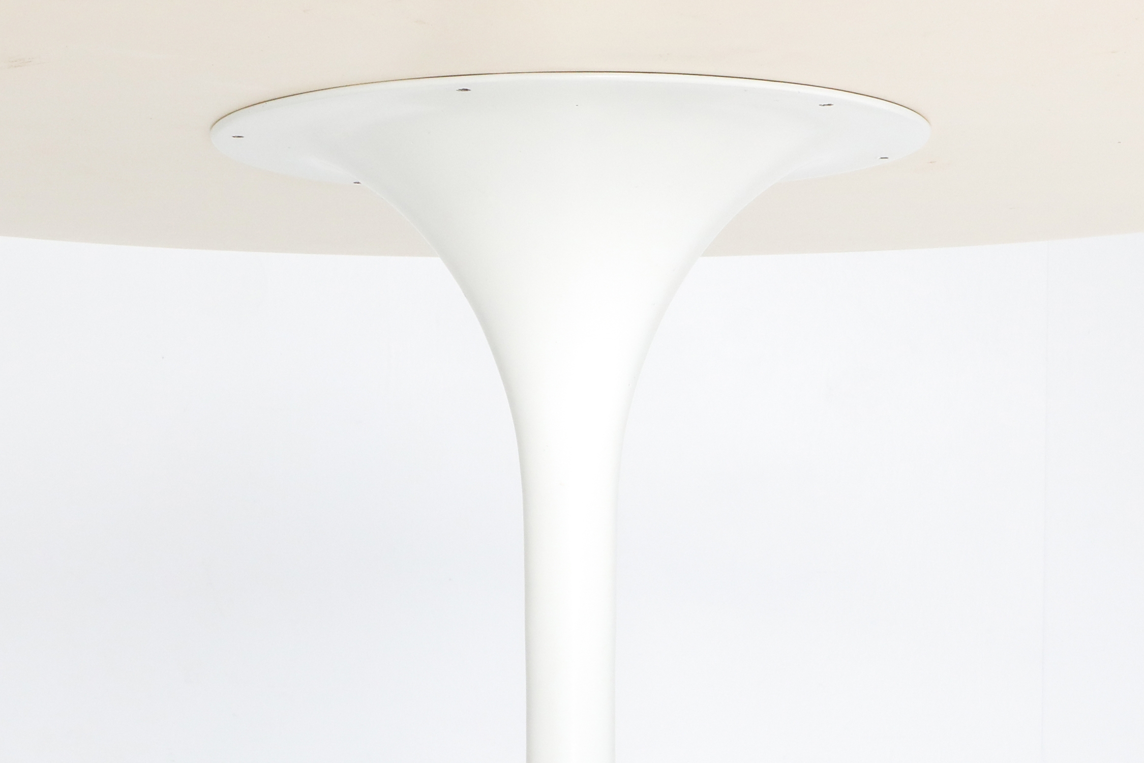 Eero Saarinen "Tulip" Dining Table for Knoll - 1970s