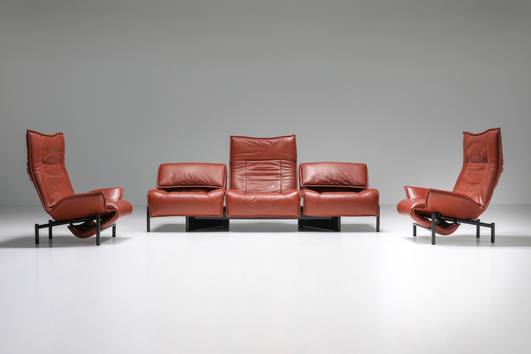 Vico Magistretti Veranda Lounge Chair for Cassina - 1980's