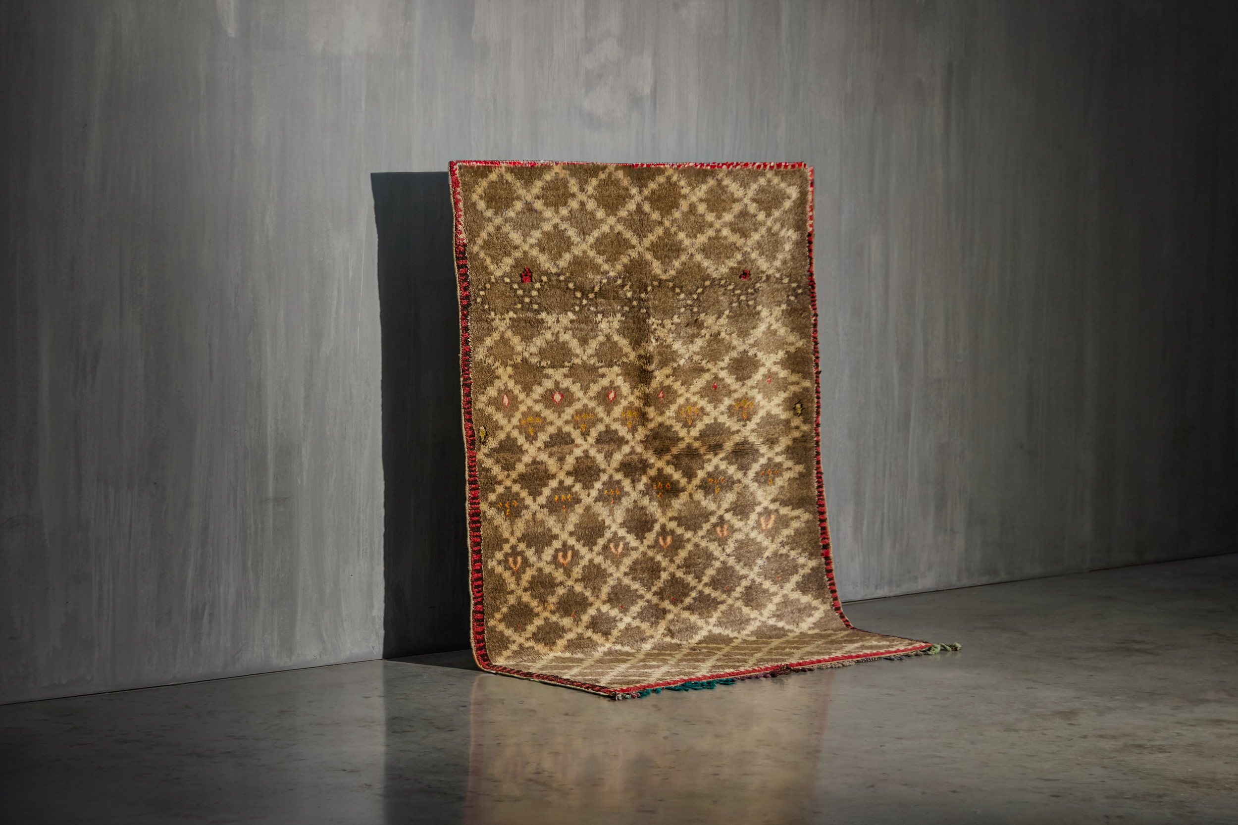 Vintage Atlas Low-Pile Wool Rug, Morocco - Circa 1960
