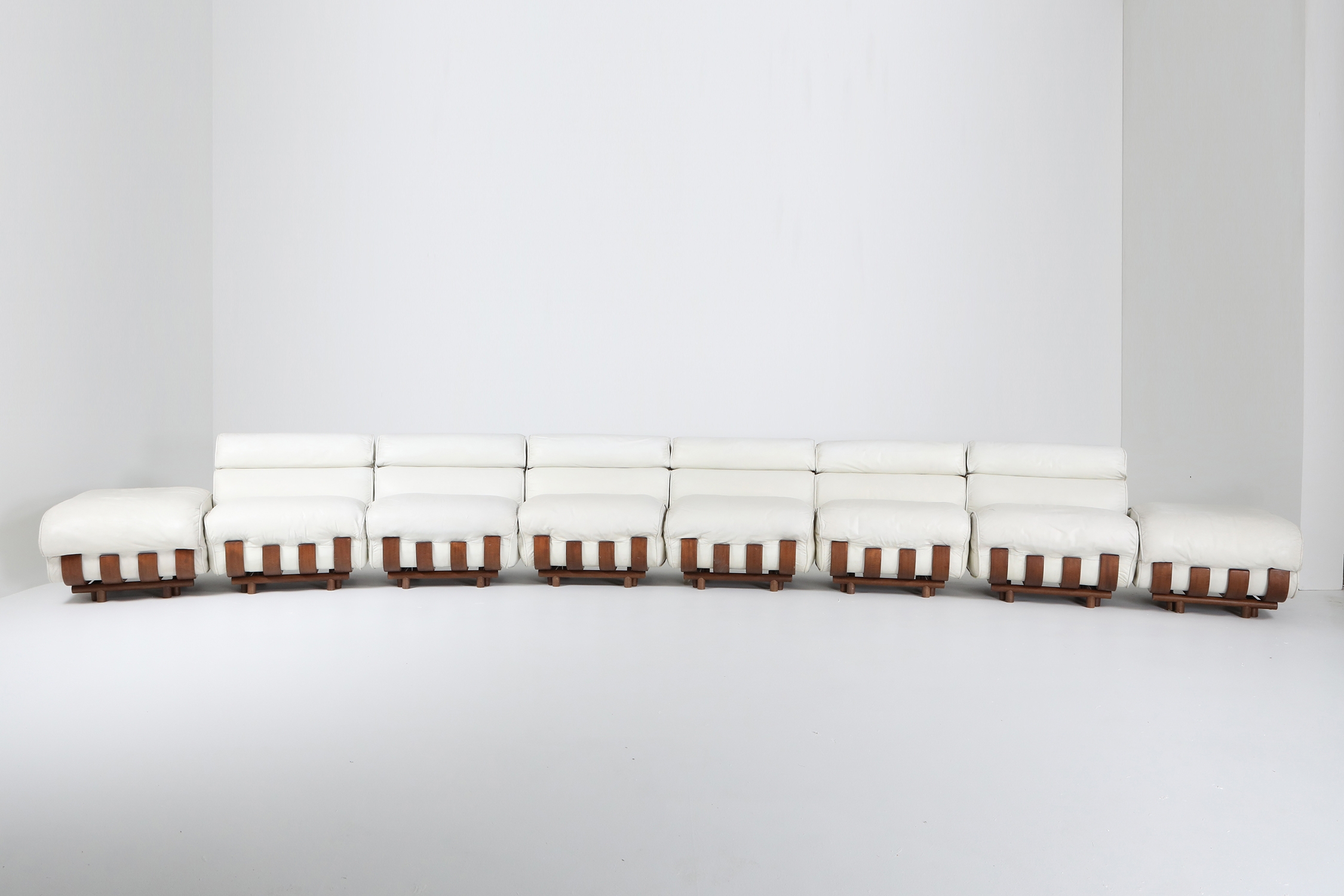 Sectional Sofa in White Leather and Walnut Frame by Frigerio - 1980s