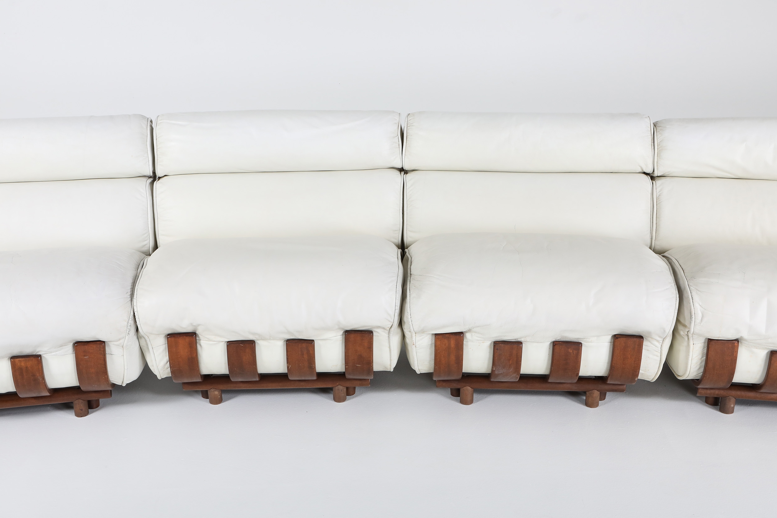 Sectional Sofa in White Leather and Walnut Frame by Frigerio - 1980s