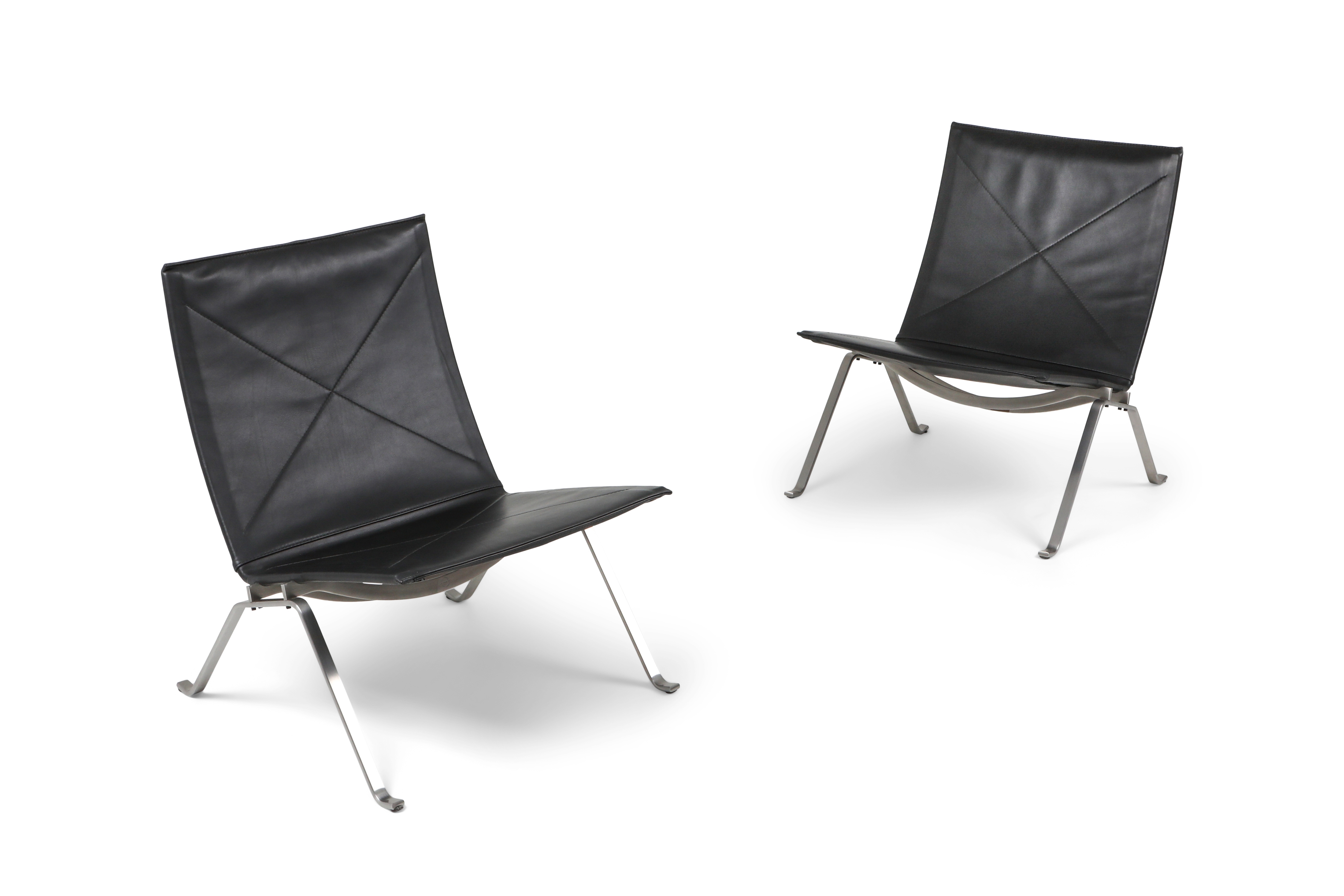 Black leather PK 22 pair of lounge chairs Fritz Hansen - 2009