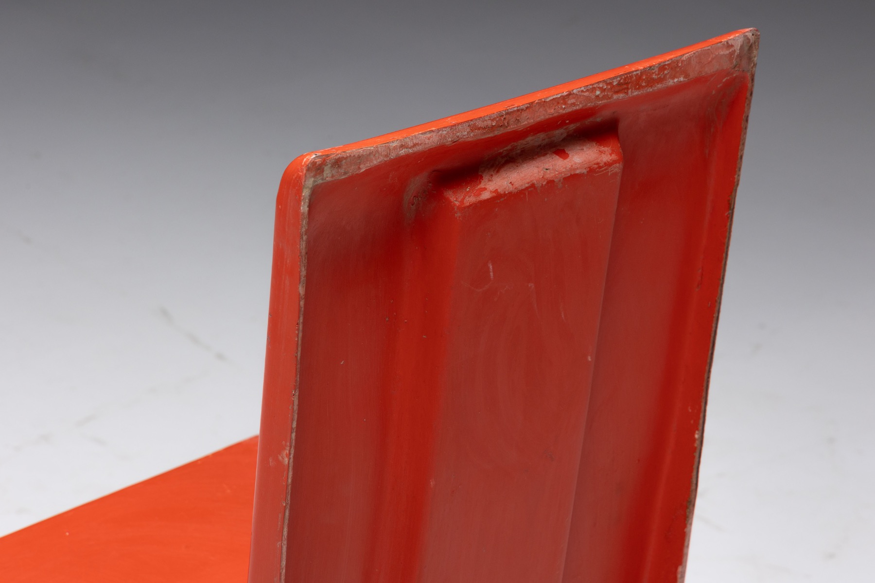 Zig-Zag Style Fiberglass Chair, Italy – 1970s