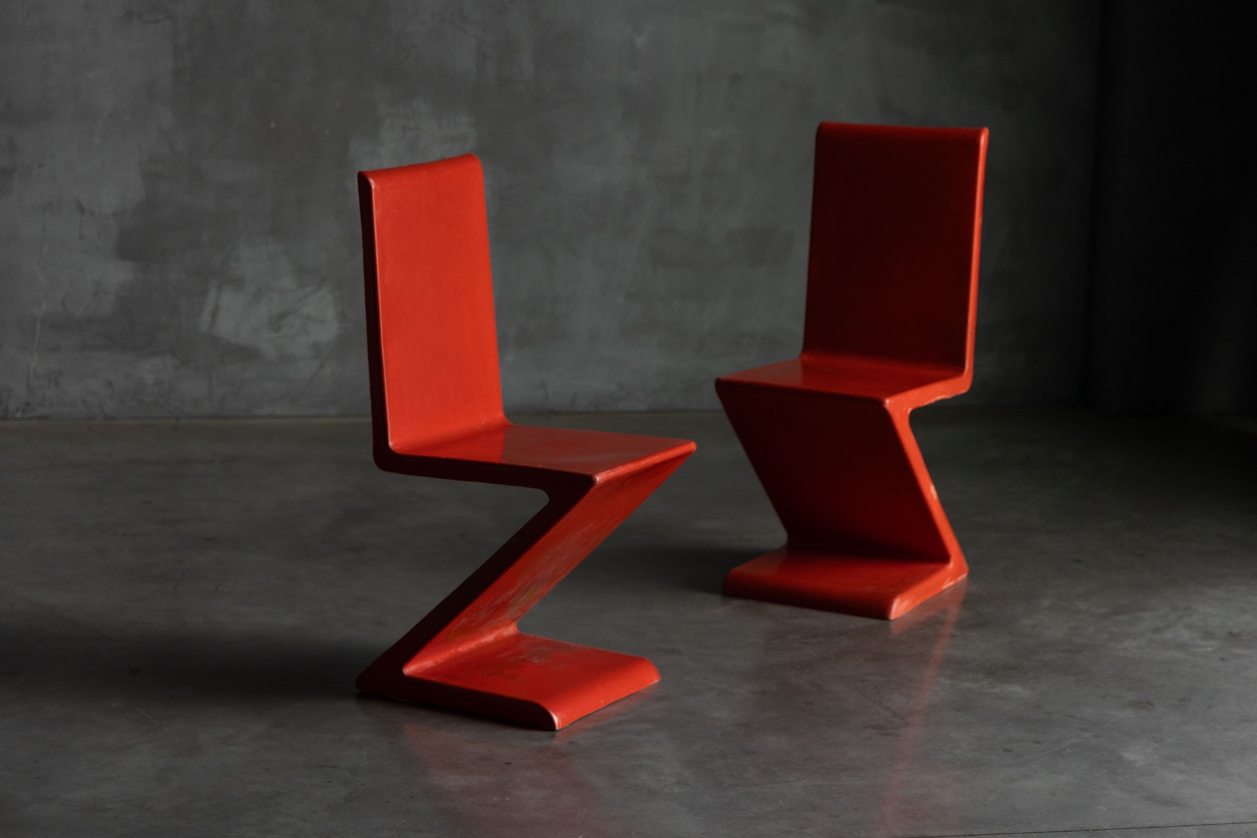 Zig-Zag Style Fiberglass Chair, Italy – 1970s